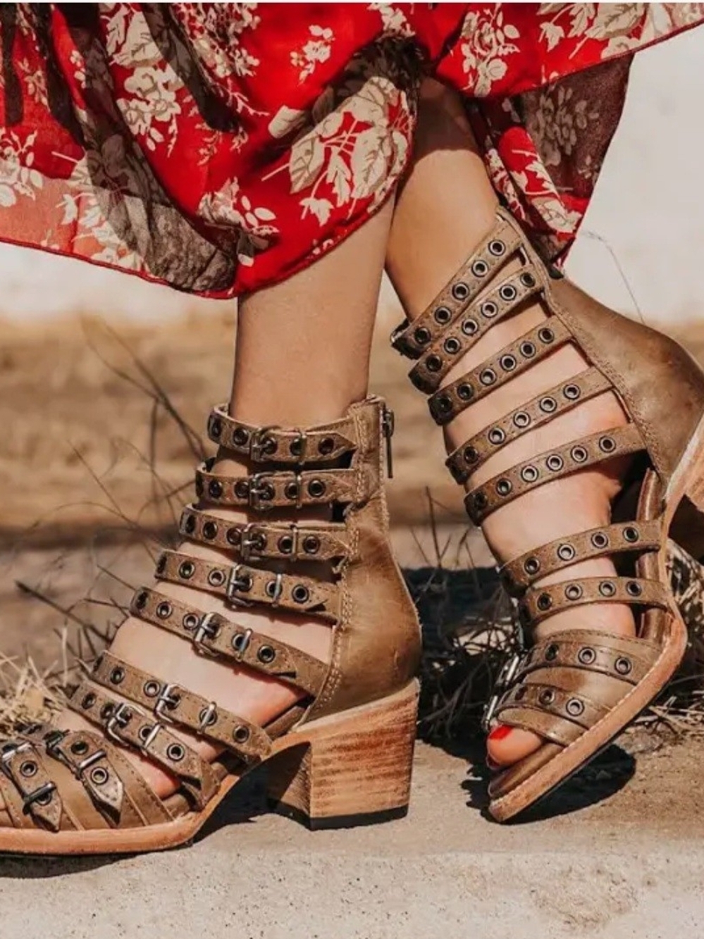 FREEBIRD Cassandra Block Heel Sandals - Taupe